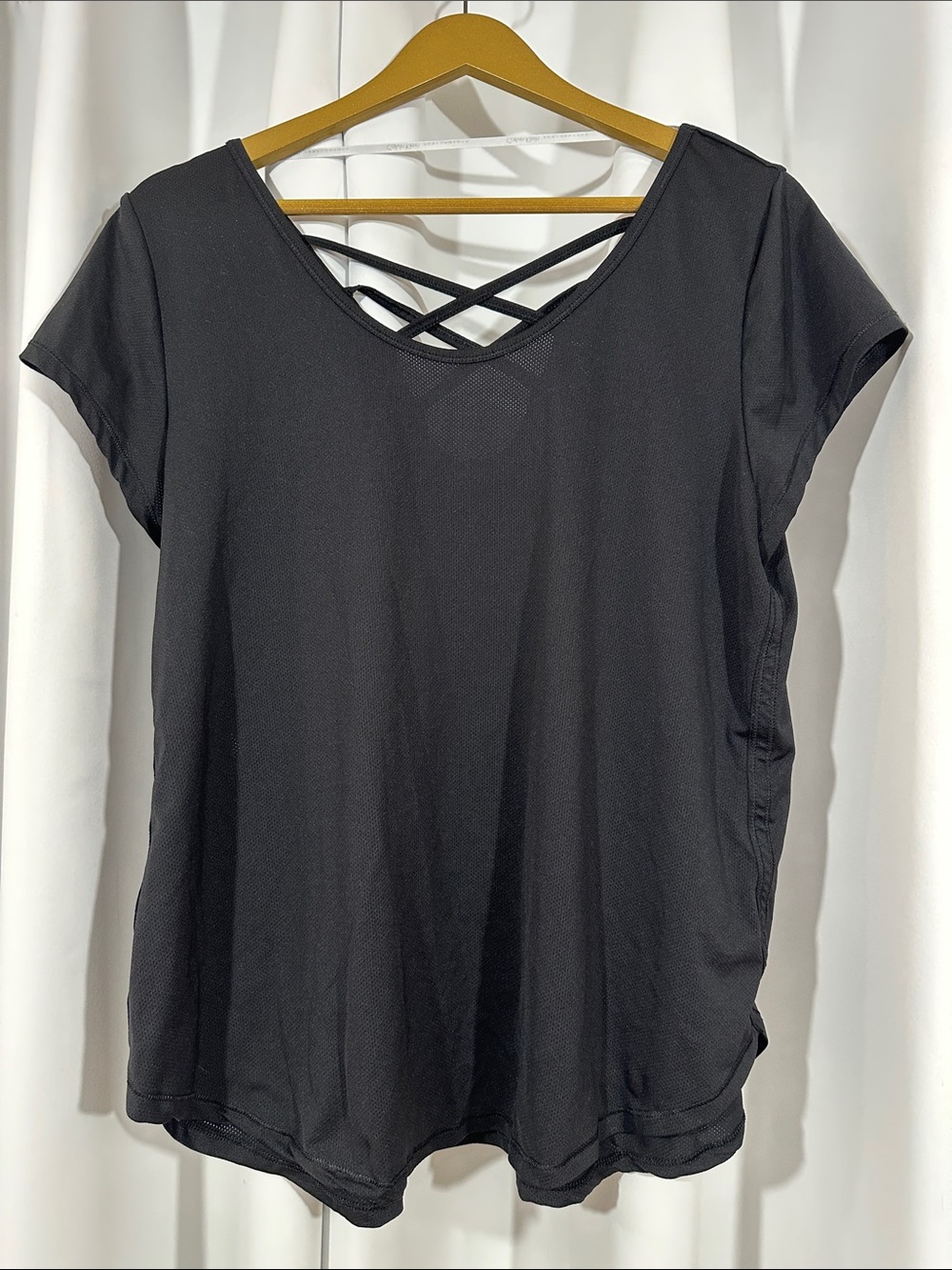 Calvin Klein Performance Top Size 1X Black Strappy Neck Athletic Tee